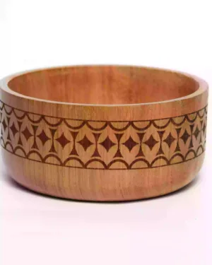 Bowl engraved with African patterns